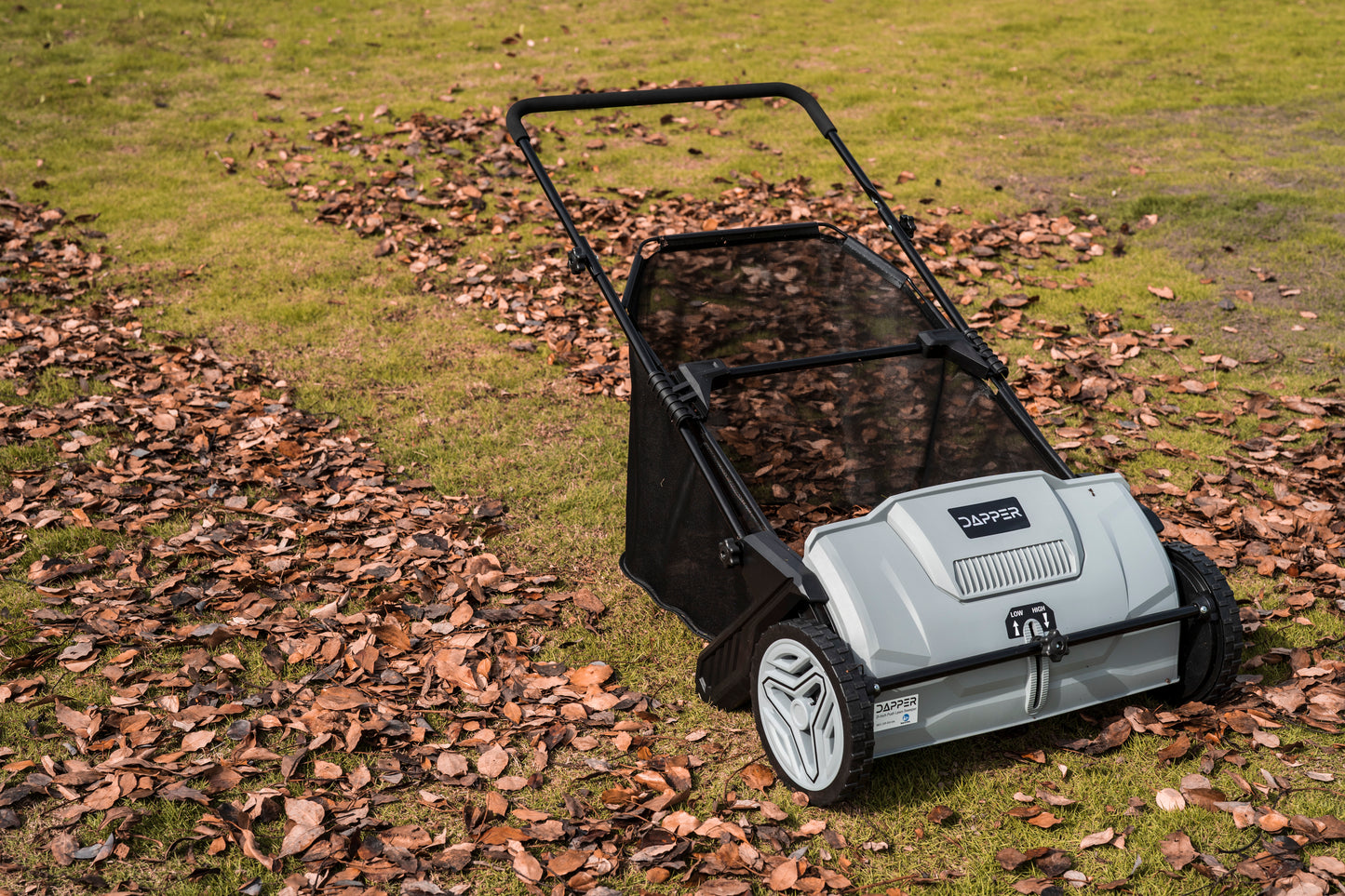 21-Inch Push Lawn Sweeper, Grass, Lawn and Leaf Cleanup Collector with Large 3.5 cu. ft. Hopper Bag